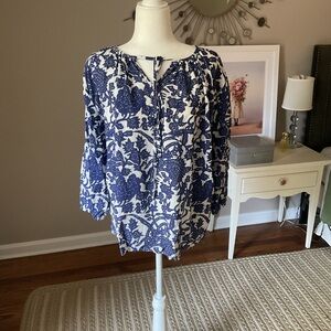 Floral Blue and White Women's Top